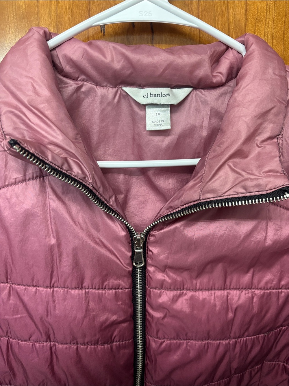 CJ Banks Quilted Plum Sleeveless Vest with Black Side Panels - Picture 2 of 3